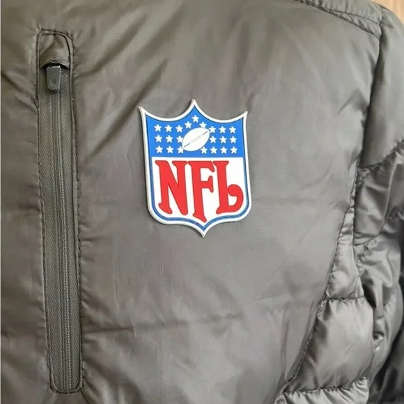 NFL puffer jacket Black New With Tags Size L